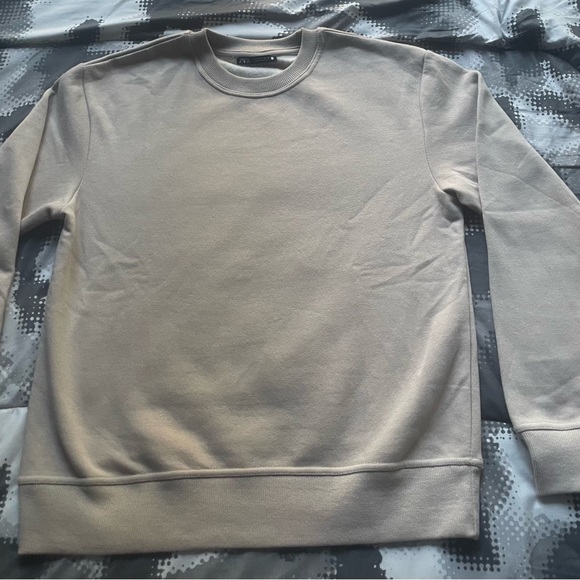 Beige Zara Sweater SIZE SMALL - Picture 2 of 4